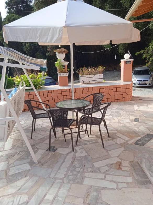 Ponte Rossa Apartments Палеокастрица Экстерьер фото