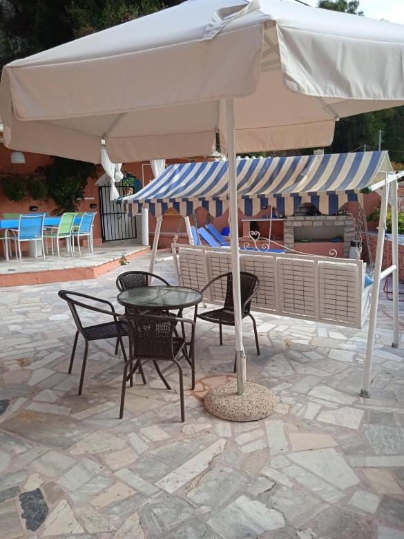 Ponte Rossa Apartments Палеокастрица Экстерьер фото